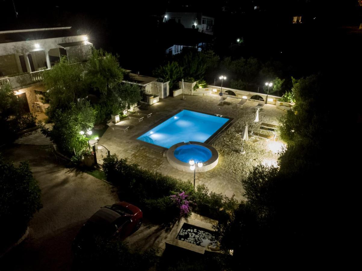 אוסטוני Appartamento Gardenia In Villa Mariella מראה חיצוני תמונה