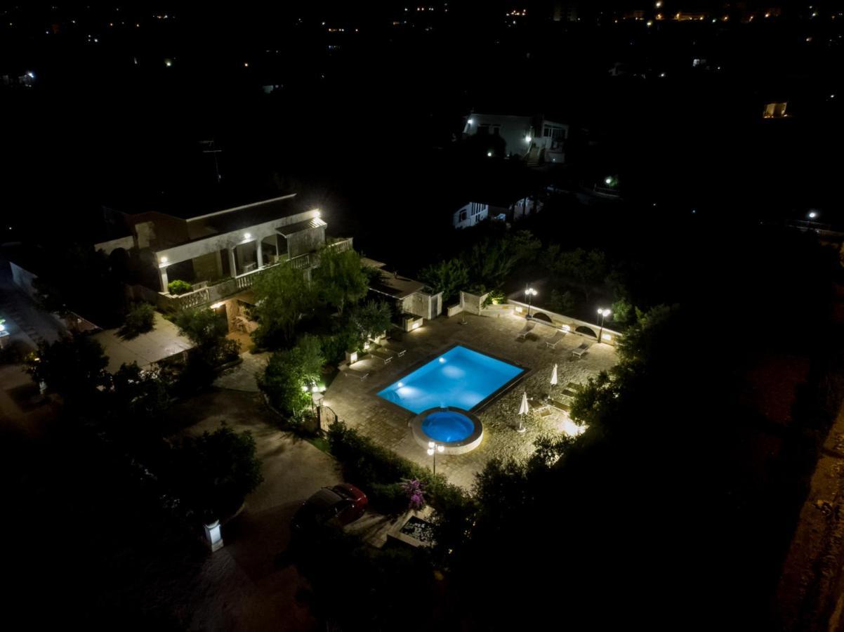 אוסטוני Appartamento Gardenia In Villa Mariella מראה חיצוני תמונה